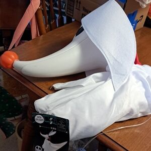 FLASH SALE Disney White and Orange VR Accessory